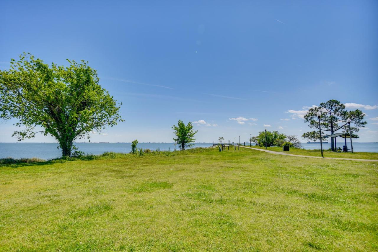 Charming Newport News Cottage Less Than 1 Mi To Ocean! هامبتون المظهر الخارجي الصورة
