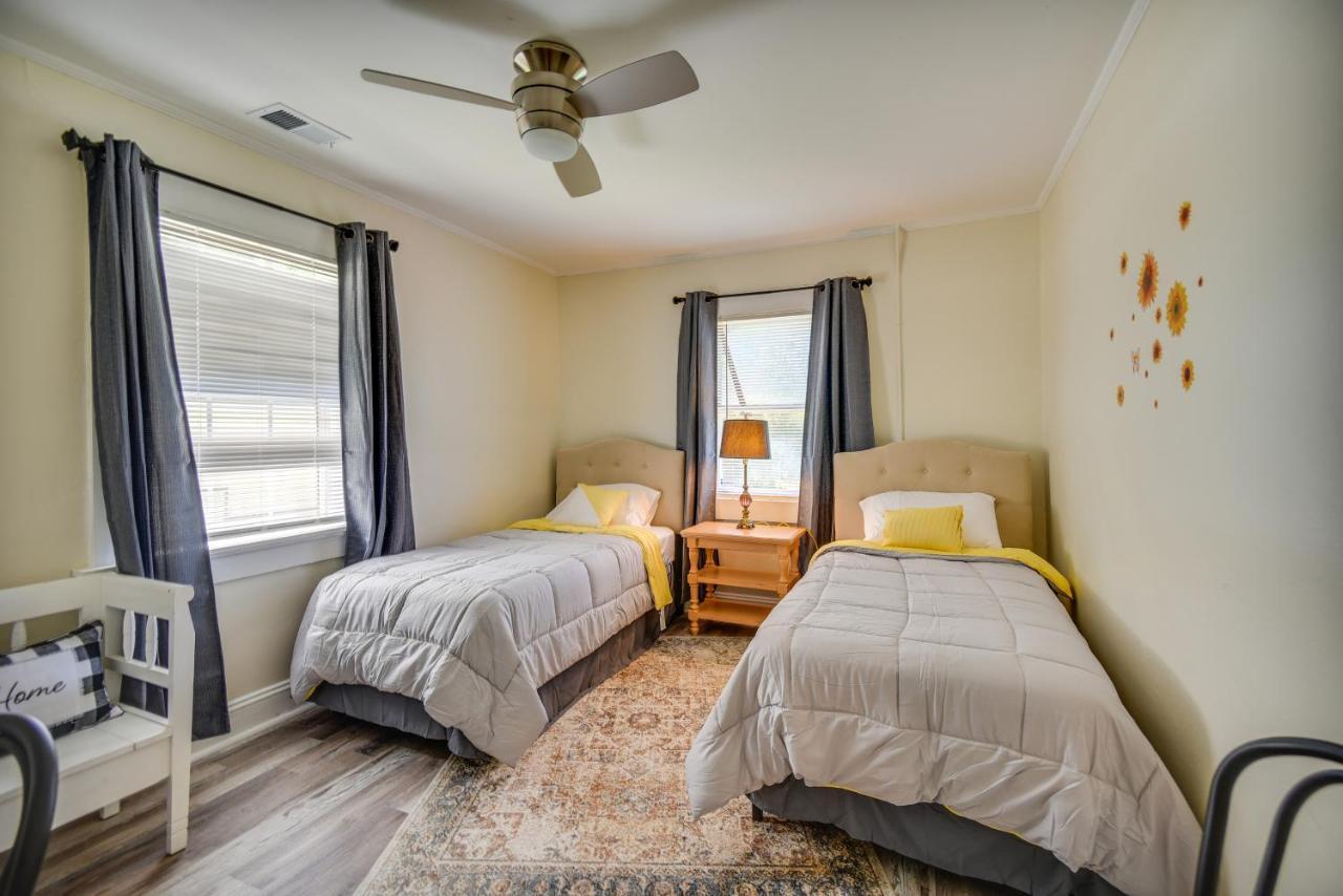 Charming Newport News Cottage Less Than 1 Mi To Ocean! هامبتون المظهر الخارجي الصورة